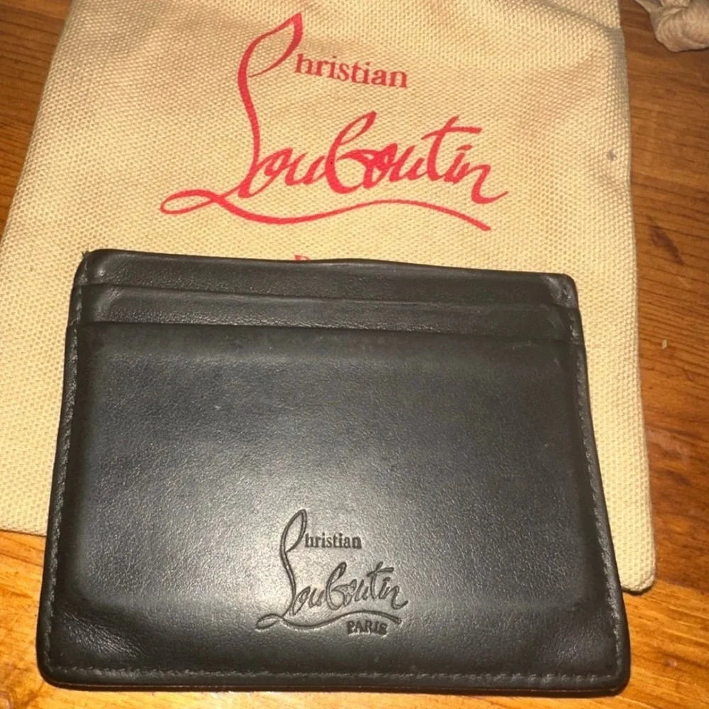 CHRISTIAN LOUBOUTIN Kios Spiked Card Holder w/Auth Cards, Box, & Dust Bag. EUC